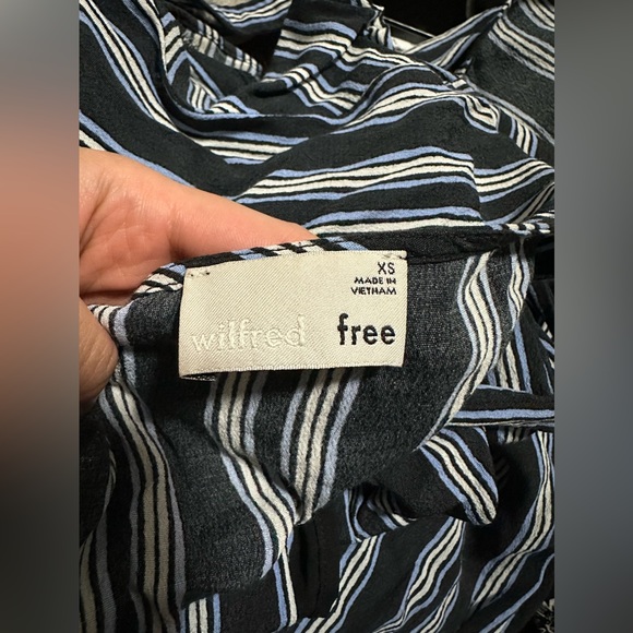 Aritzia Wilfred Free Midi Wrapped Dress - Picture 5 of 5